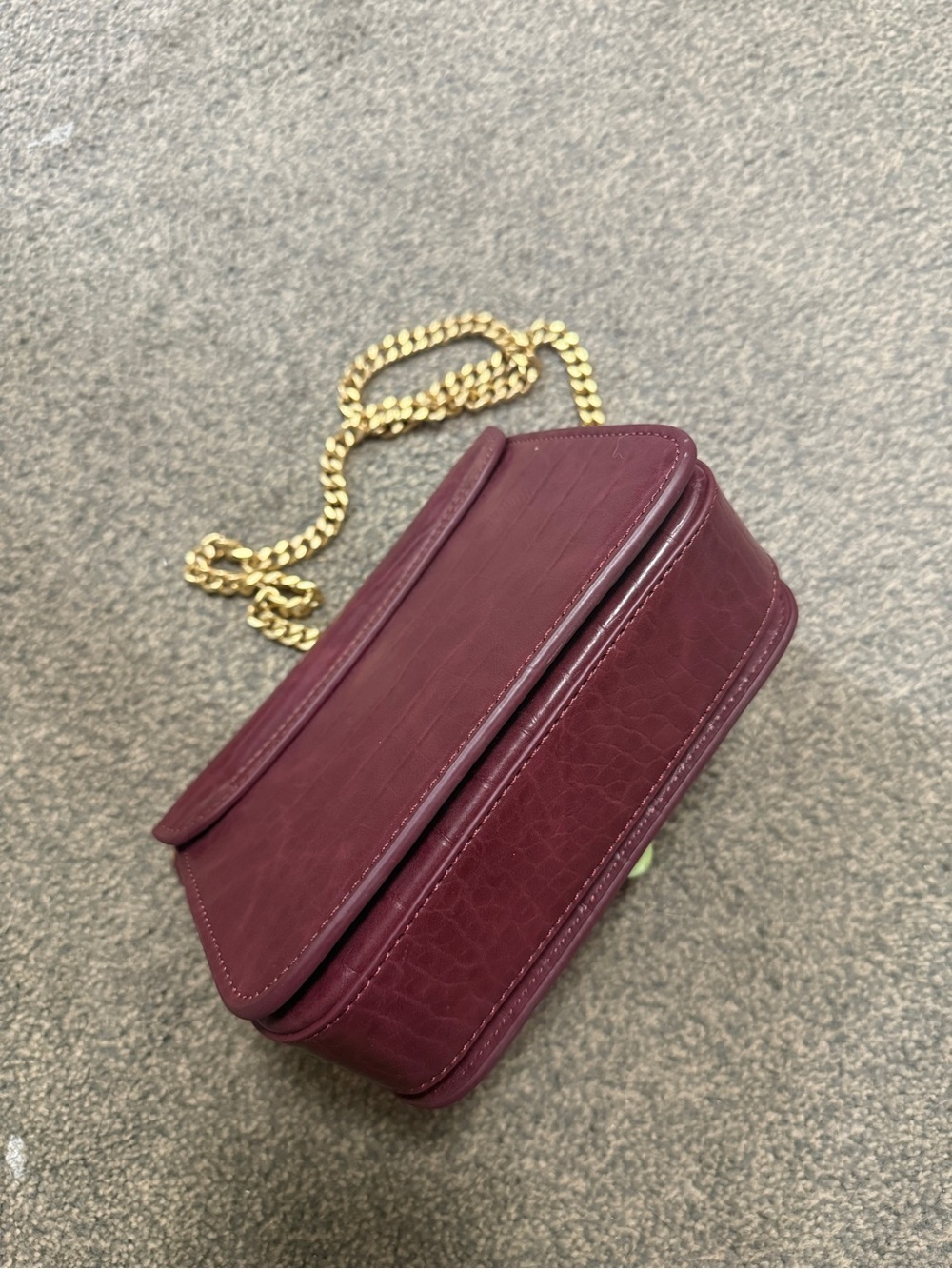 Burgundy Charles & Keith Croc-Effect Boxy Chain Strap Bag - Picture 4 of 8